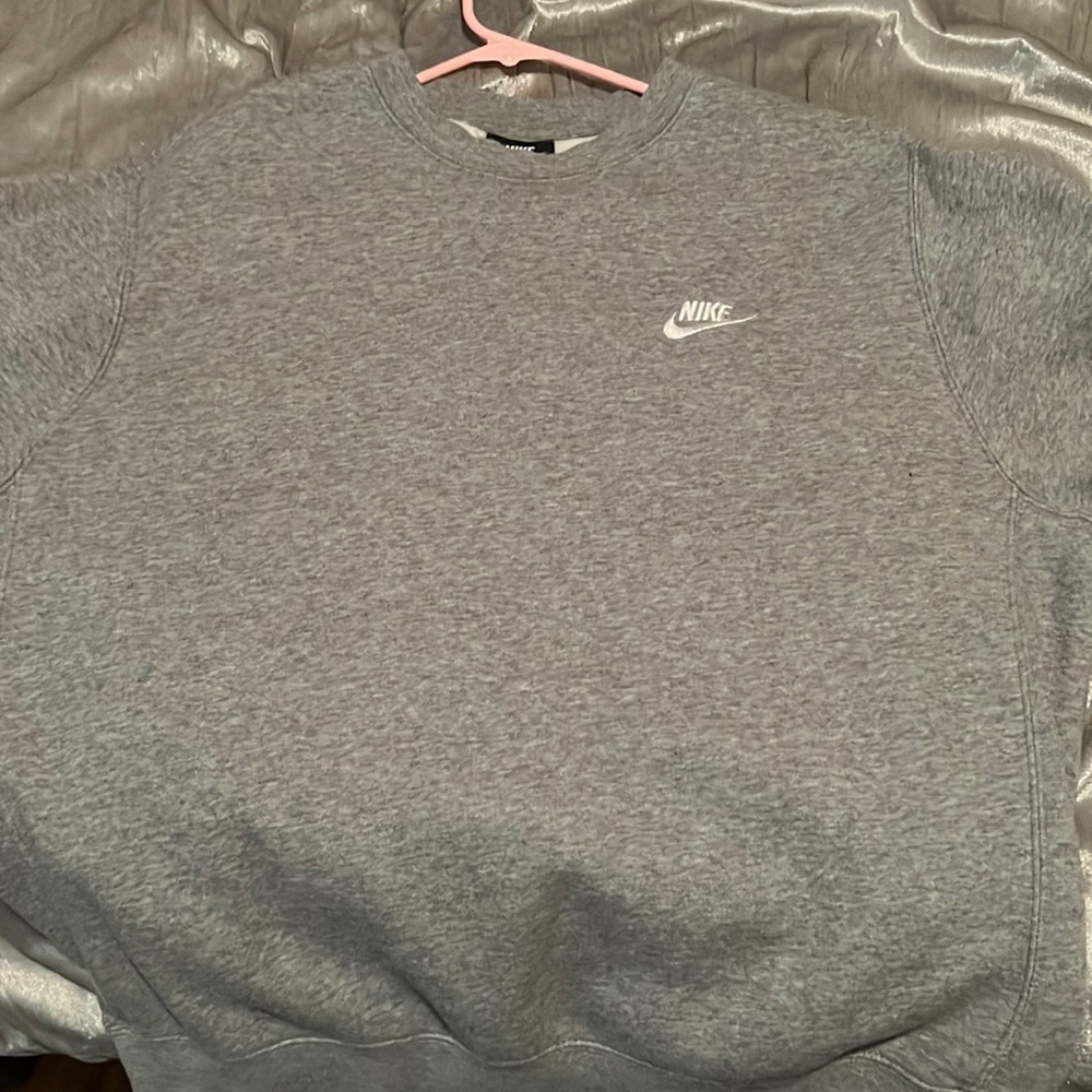 NIKE gray crew neck